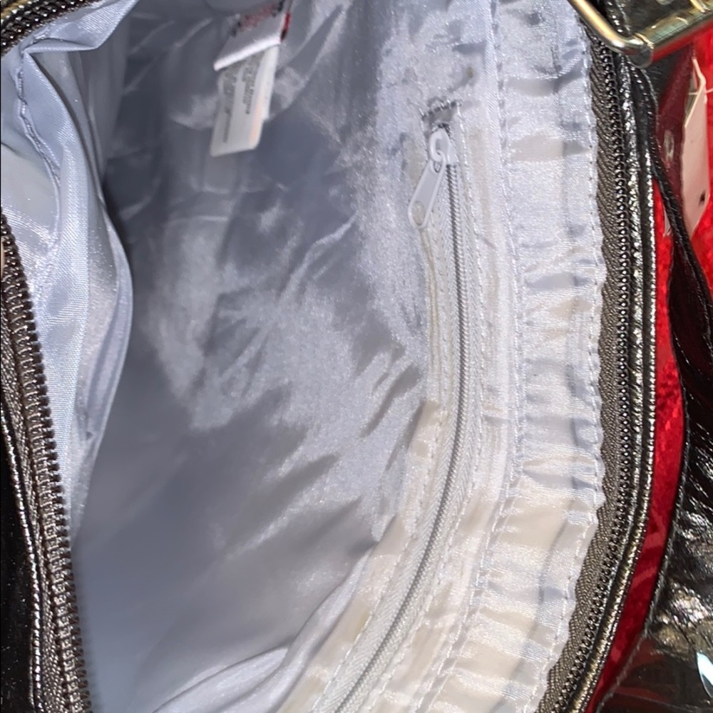 Purse - Picture 2 of 8